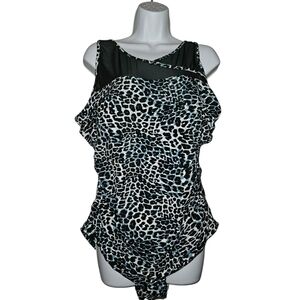 Croft & Barrow Black and White One Piece Swimsuit